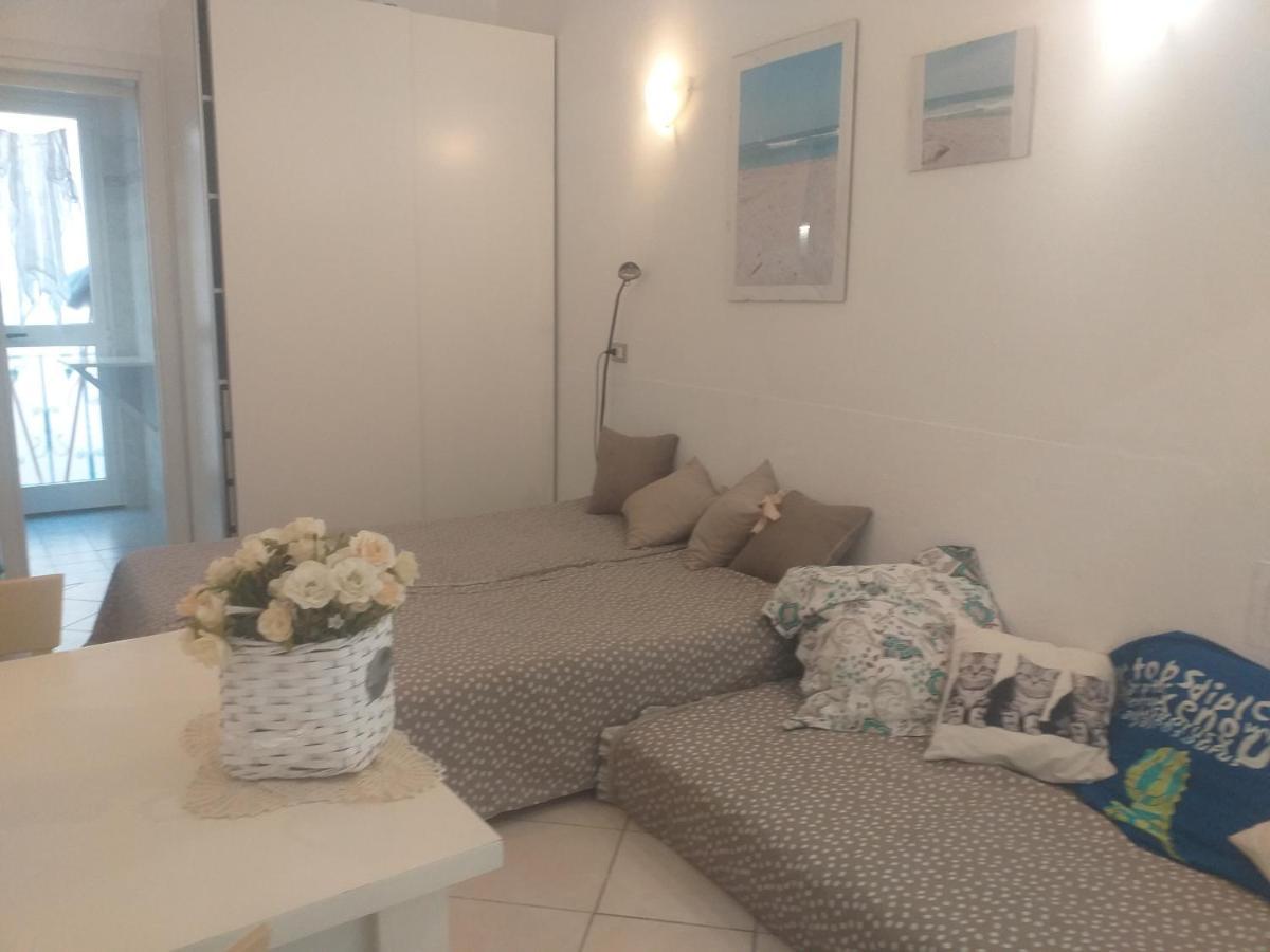 Sea Side Studio Viareggio Exterior photo